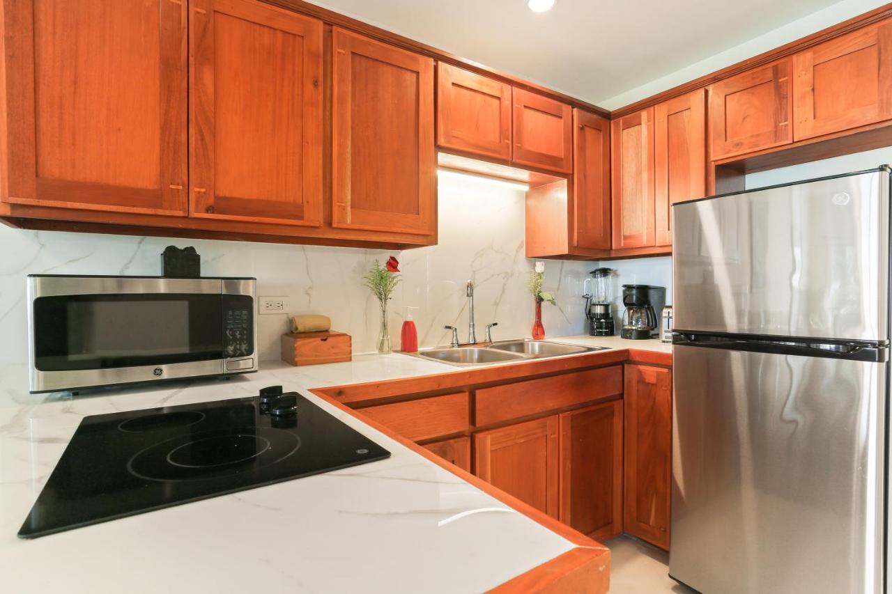 Sunbreeze Suites San Pedro  Luaran gambar