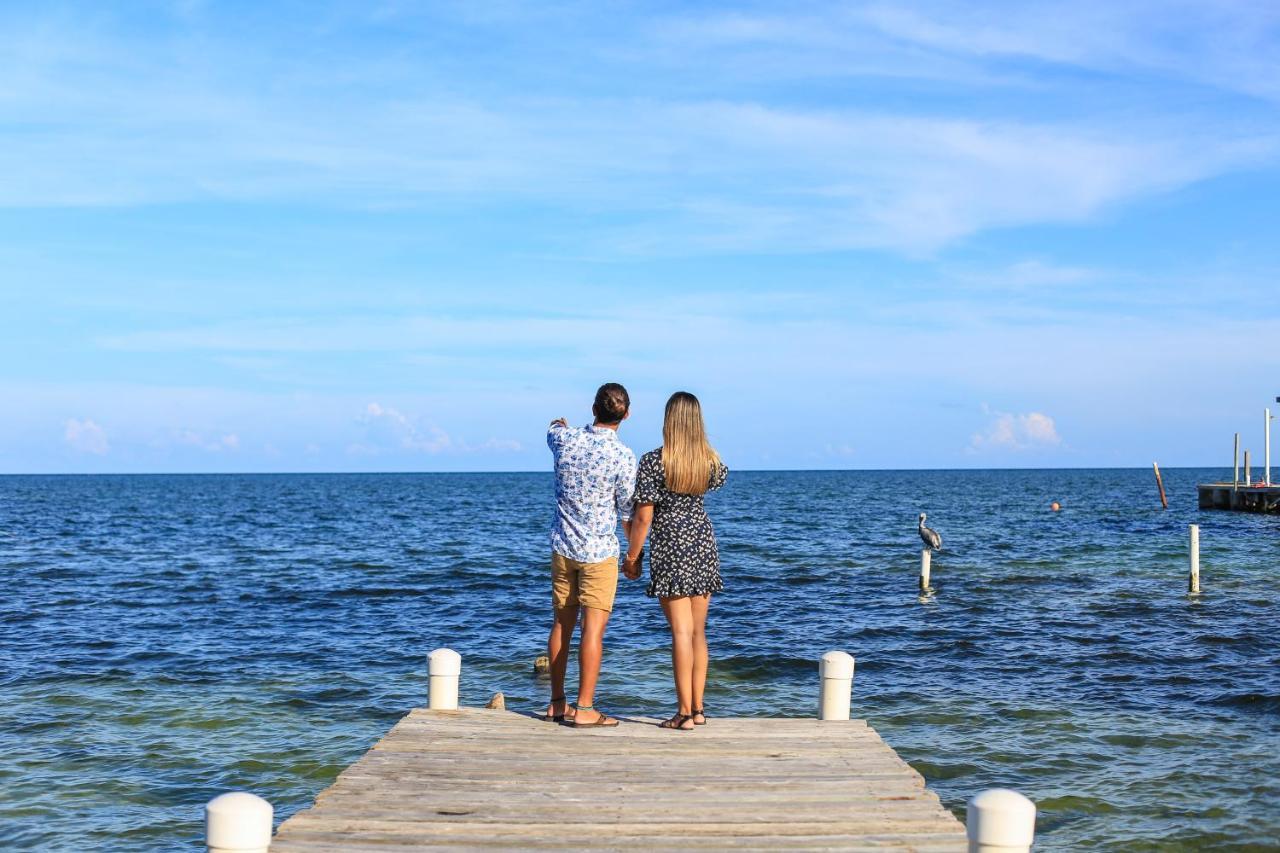 Sunbreeze Suites San Pedro  Luaran gambar