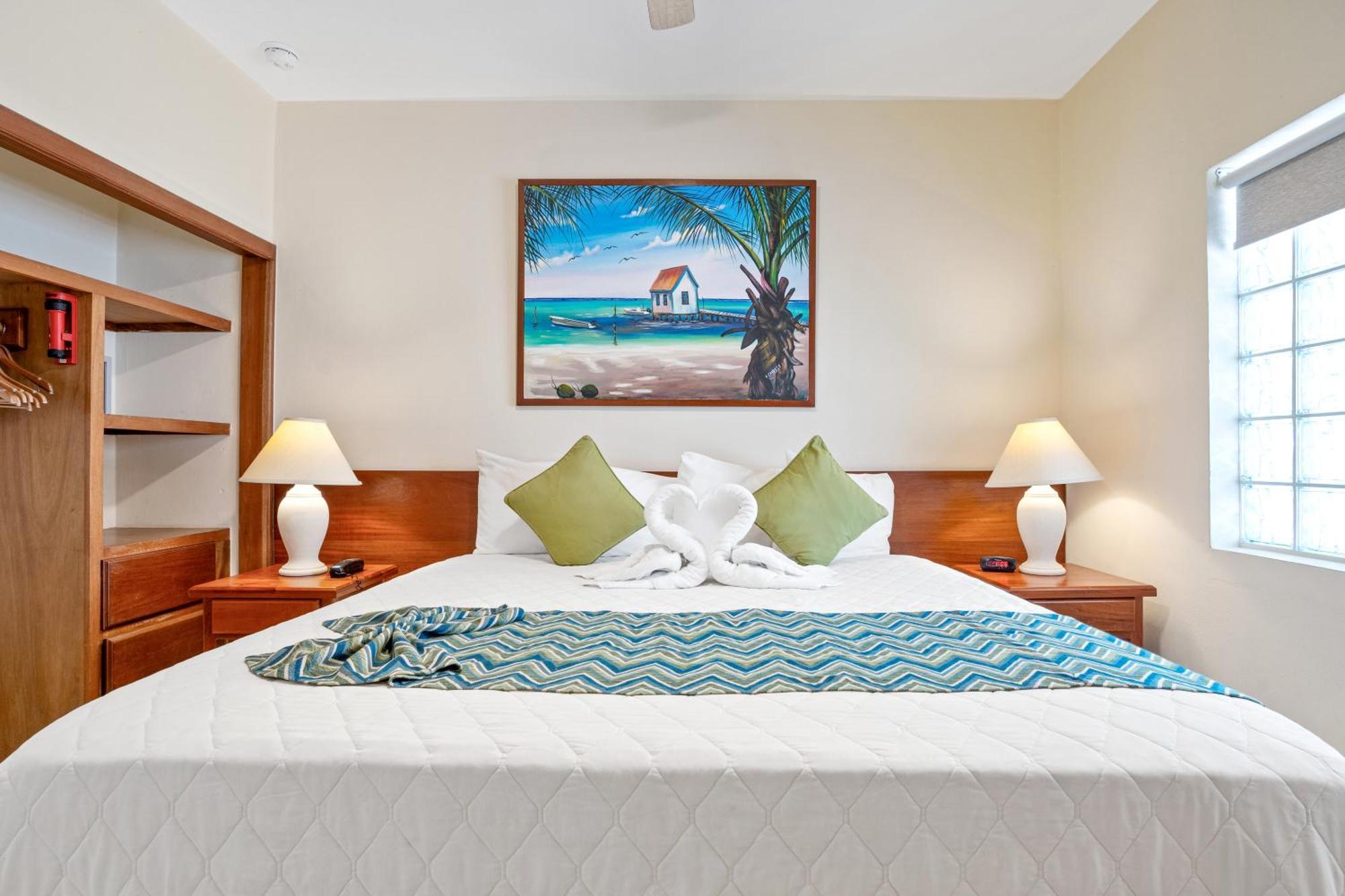 Sunbreeze Suites San Pedro  Luaran gambar