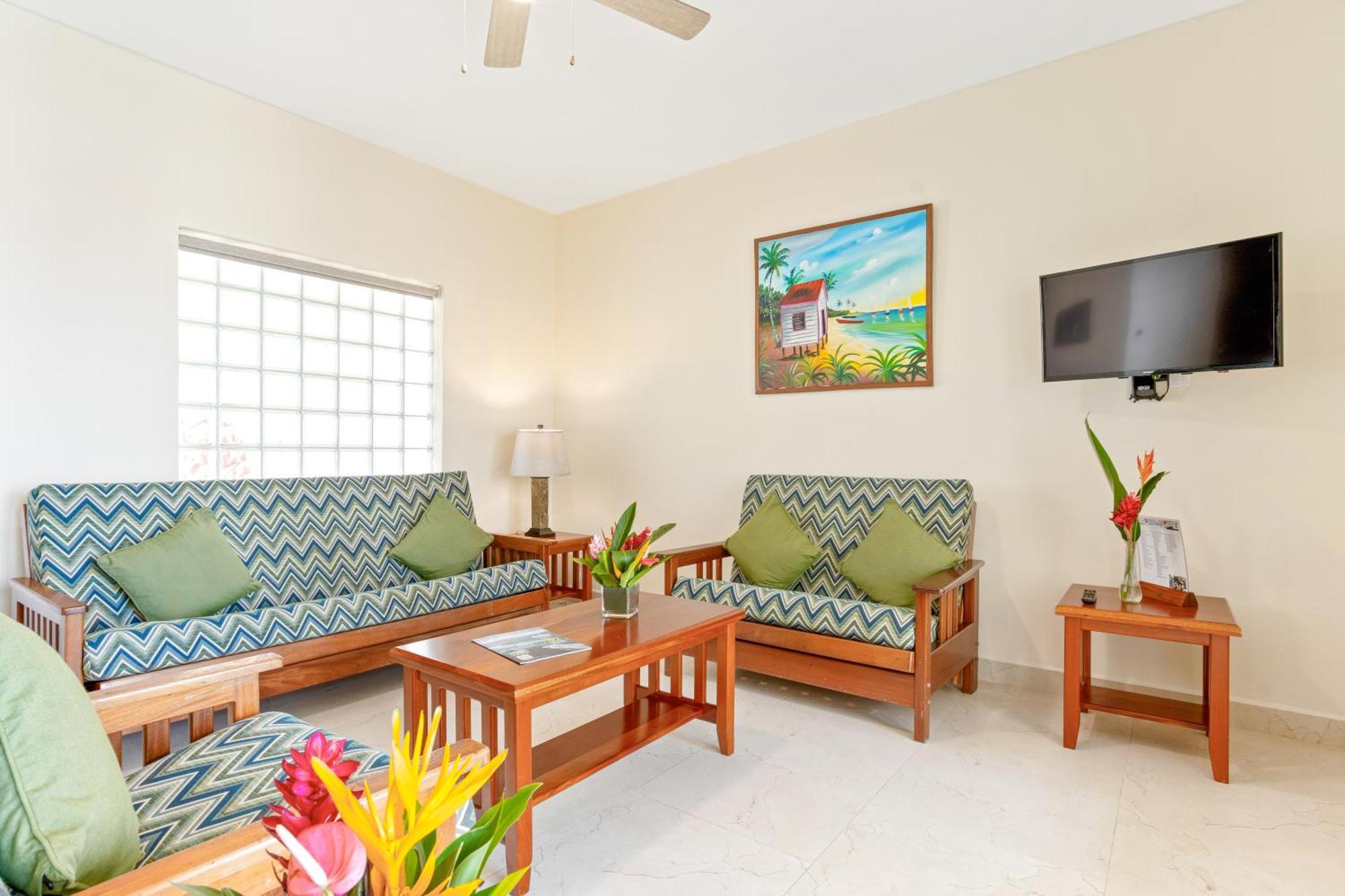 Sunbreeze Suites San Pedro  Luaran gambar